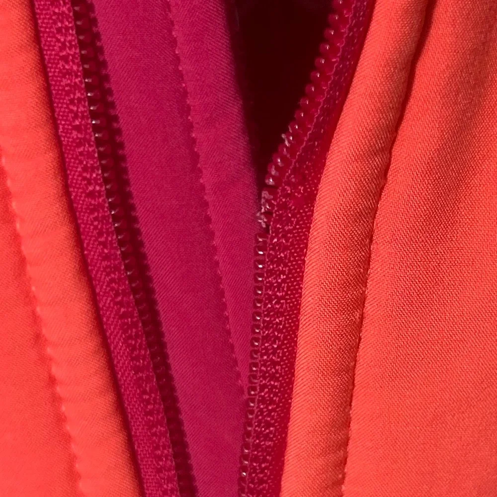The North Face Women's Vibrant Orange and Pink Spring Jacket - Picture 5 of 16